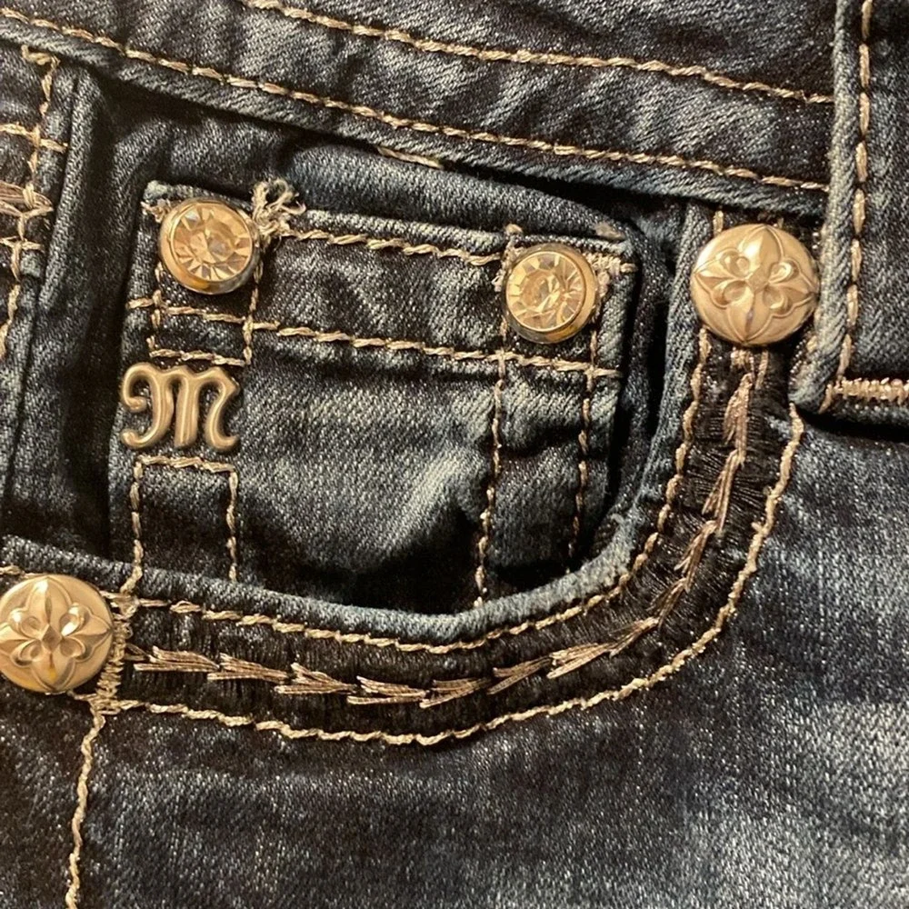 Miss‎ Me Dark Wash Signature Skinny Distressed Shiny Stitched Jeans 25